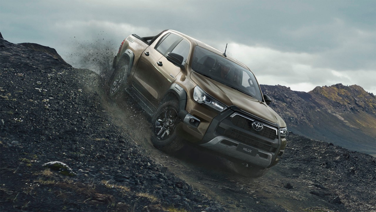 toyota-hilux-gallery-1